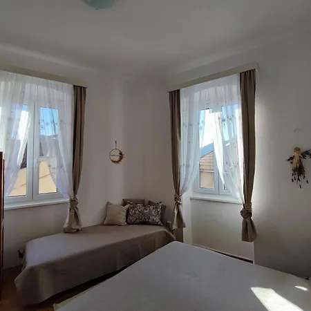 Apartment Riva 2 *