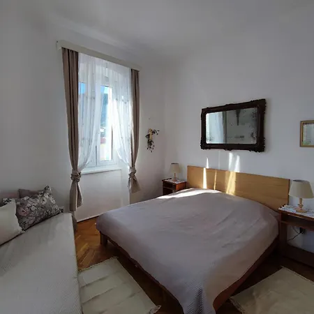 Riva 2 Apartment *