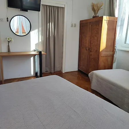 Riva 2 Apartment